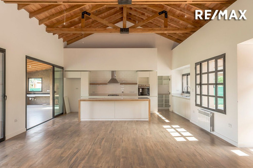 Casa 3 Dormitorios Venta La Reserva A Estrenar