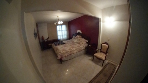 Imagen 9 de 30 de Casa En Venta En Barici Este De Barquisimeto Lara 0-4-2-4-5-9-3-7-5-4-2 Rent-a-house Código Mls: 22-6240, 3 Habitaciones, 3 Baños, 375 Mts2