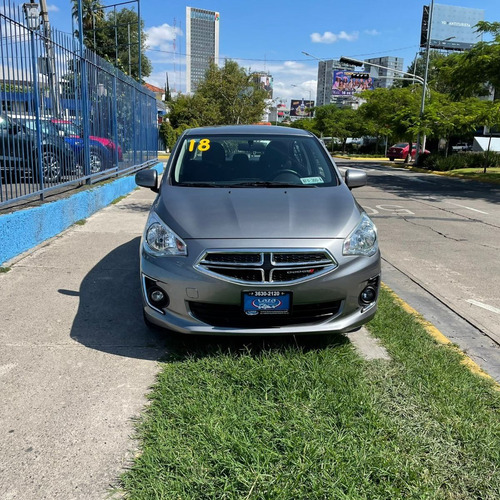 Imagen 2 de 13 de Dodge Attitude Sxt Manual 2018