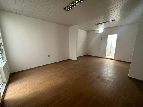 Escritorio - San Jose 1337 Apto 10