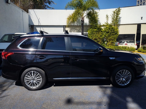 Imagen 3 de 15 de Mitsubishi Outlander Lim. Phev Hibrida At