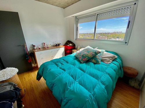 Venta- Departamento Un Dormitorio- Balcón- Macrocentro- 27 De Febrero E Italia