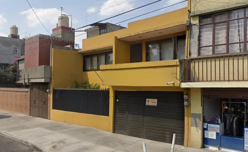 Casa A La Venta En Simon Bolivar, Venustiano Carranza, Cdmx, Remate Adjudicado