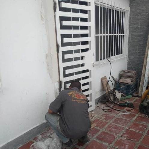 Protector Para Puertas Laberinto Color Blanco