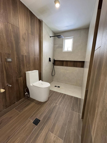 Townhouse De Lujo En Terrazas De Camoruco