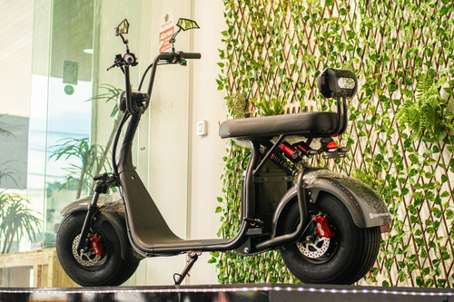 Imagem 10 de 12 de Scooter Eletrica 1500 Gloov