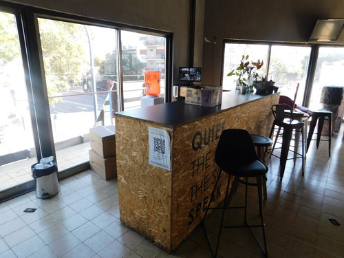 Excelente Local Total 440 M2 Aprox Alquiler Villa Mitre!