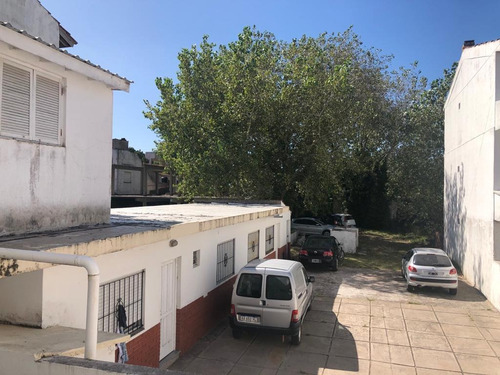 Imagen 2 de 14 de Edificio Con Departamentos- Santa Teresita