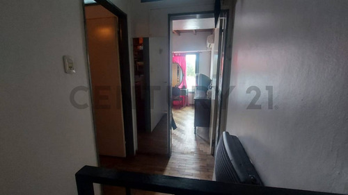 34 Entre 25 Y 26, Ph En Venta 2 Dormitorios, Barrio La Loma.