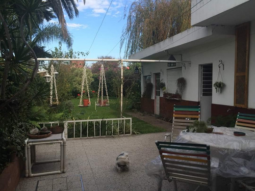 Casa En Venta - 2 Dormitorios 2 Baños - Cochera - 383mts2 - Ituzaingó