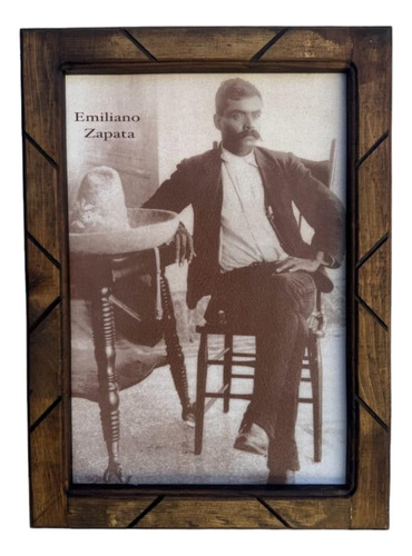 Cuadro De Emiliano Zapata Sentado Y Marco De Madera 33x45cm