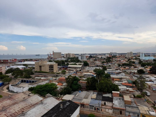 Imagen 8 de 11 de Apartamento Amoblado Con Piscina En Alquiler Maracaibo Cerca De Hospital Y Universidad Uru