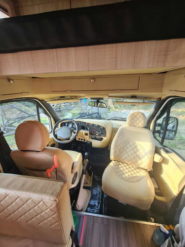 Imagem 11 de 15 de Motorhome Iveco Estilo Santo Inacio 2018-19