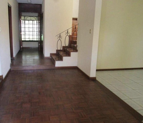 Casa Sola En Venta En Fraccionamiento Lomas Del Chairel, Tampico, Tamaulipas