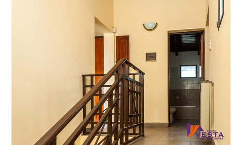 En Venta - Gran Casa En B° Grand Bourg - 450 M2 De Terreno