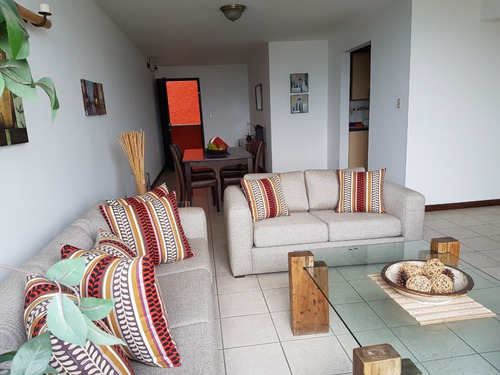 Imagen 5 de 6 de Apartamento En Renta Amueblado Y Equipado En Zona 14 Americas