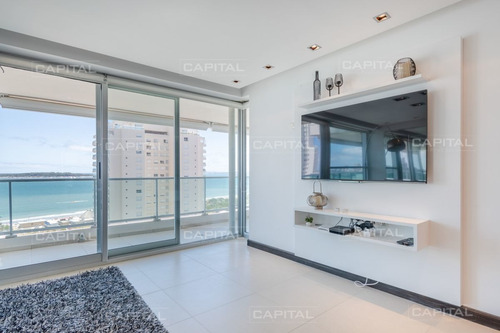 Imagen 7 de 30 de Moderno Apartamento De Tres Dormitorios Con Vista A Playa Mansa - Venta - Punta Del Este Mansa