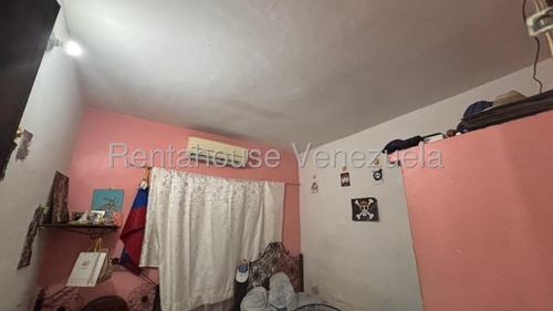 & Maria Luisa Mendoza Vende Espectacular Casa Ubicada En Barquisimeto Zona Oeste Dispone De 5 Habitaciones 2 Baños Con 365m2 Contactame, 2 5 2 3 9 8 4