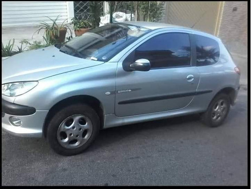 Peugeot 206 1.6 16v Quiksilver 3p