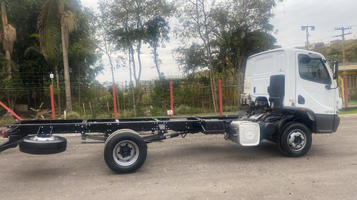 M. Benz / Accelo 1016