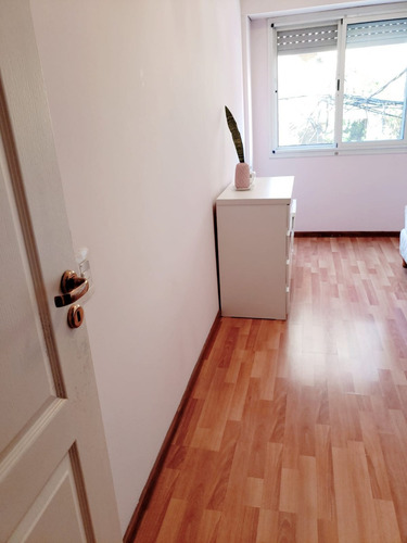 Dueño Vende Piso Exclusivo, Dos Dormitorios, Sin Comision.