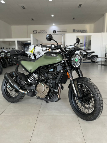 Imagen 2 de 20 de Husqvarna Svartpilen 401 Edicion Especial 2023 0km