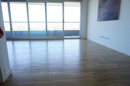 Excelente 3 Ambientes Con Cochera Piso 15. Imponente Vista