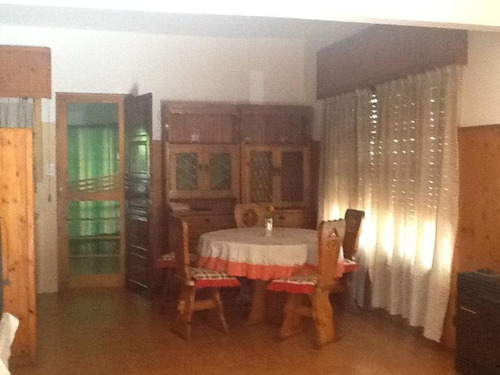 Imagen 2 de 9 de Casa En Venta 4 Ambientes Villa General Belgrano
