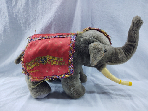 Elefante De Peluche De Ringling Barnum Bros & Bailey Antiguo
