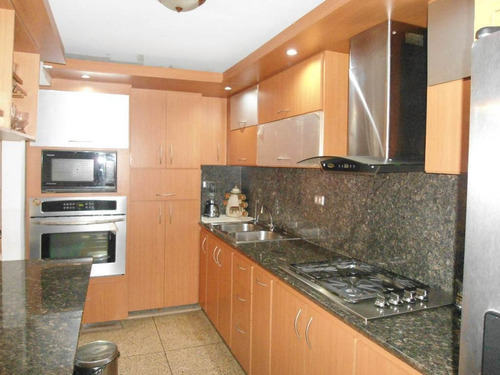 Apartamento En Venta Urb. El Centro Maracay Fm*