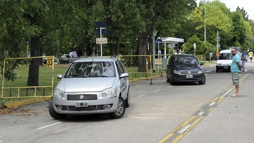 Imagen 3 de 3 de Alquiler De Auto Para Examen De Manejo Conducir
