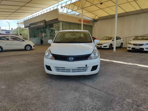 Imagen 2 de 14 de Nissan Tiida 2015 4p Sedán Sense L4/1.8 Man