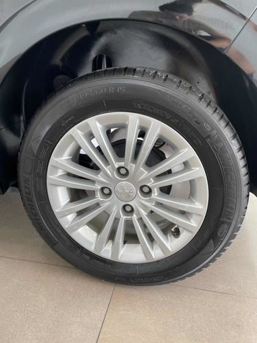 Imagen 19 de 20 de Peugeot 208 Allure 1.5 Nav 2017 Lesbleus
