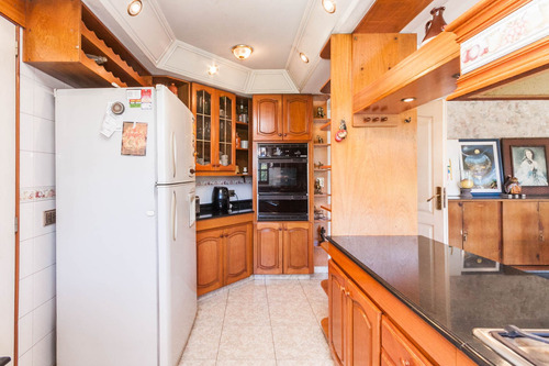 Venta Imponente Chalet S/lote De 17x48 Lanús Este