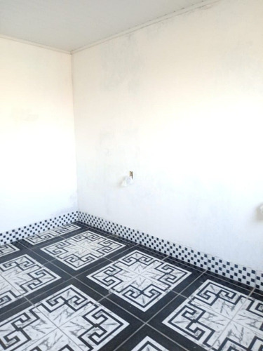 Casa Em Parque Dos Pinos Com 4 Dormitórios - Sc12388