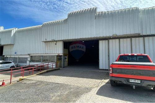 Bodega 700 M2 Caletera Varoli - 70 Uf Mas Gtos Com