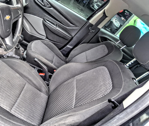 Chevrolet Onix 1.0 Joy 5p
