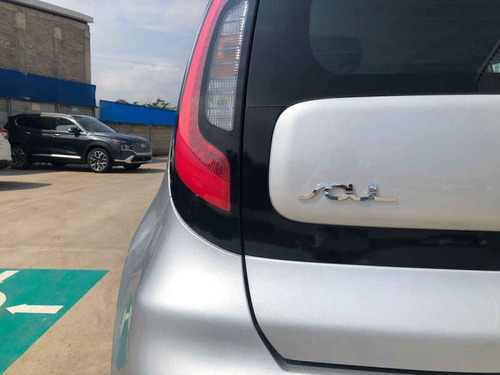 Imagen 14 de 15 de Kia Soul 2018 2.0 Ex Pack At