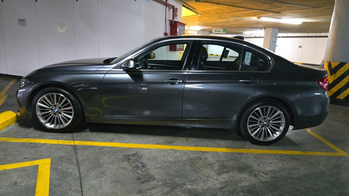 BMW Serie 3 2.0 330ia Luxury Line At