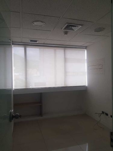 Imagen 9 de 13 de Oficina En Venta En Cali Jorge Isaacs. Cod 2239332
