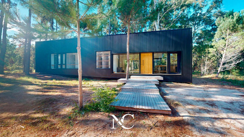 Casa En Venta En Villarobles - Villa Robles