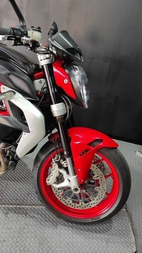 Imagen 9 de 11 de Motofeel Cdmx - Mv Agusta Brutale 675 @motofeelmx