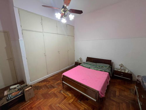 Hermosa Casa 5 Ambientes En Venta *mataderos*