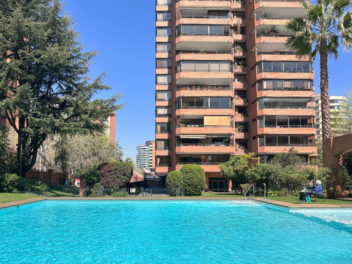 Inserto En Parque Privado. Un Sueño, 4 Dorm, 2 Estac Metro