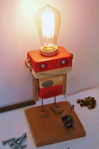 Velador Lampara Robot Madera Únicos. Lamparas On