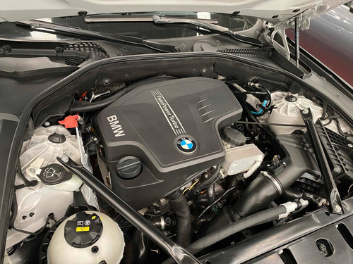 Imagen 14 de 14 de Bmw Serie 5 2016 2.0 528ia Luxury Line At
