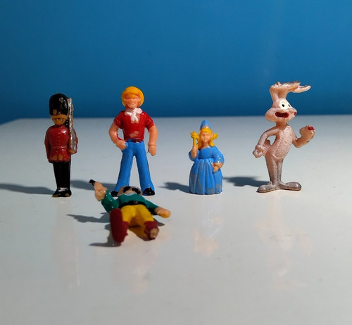 Muñecos Jack Sorpresa Personajes Famosos X 4 + Yapa (Usado)