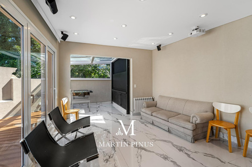 Espectacular Casa - 5 Amb. - 3 Dorm. - 450 M2 - Terraza - Quincho - Parrilla - Zona Embajadas