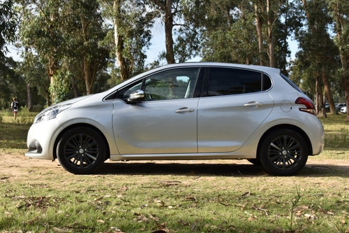 Peugeot 208 1.4 Turbo Fran.full