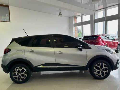 Renault Captur (FL) INTENS